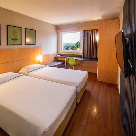 Hus Hotel Dourados Exteriér fotografie