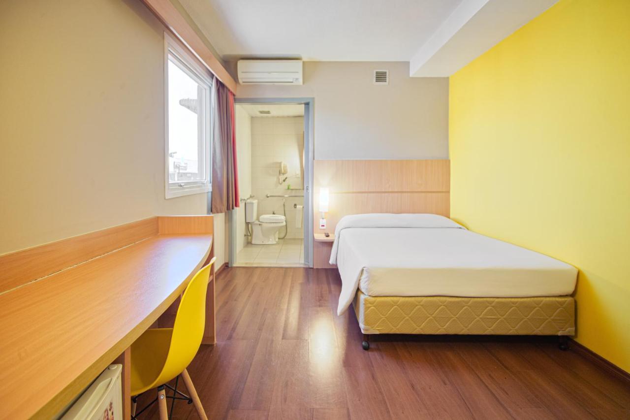 Hus Hotel Dourados Exteriér fotografie