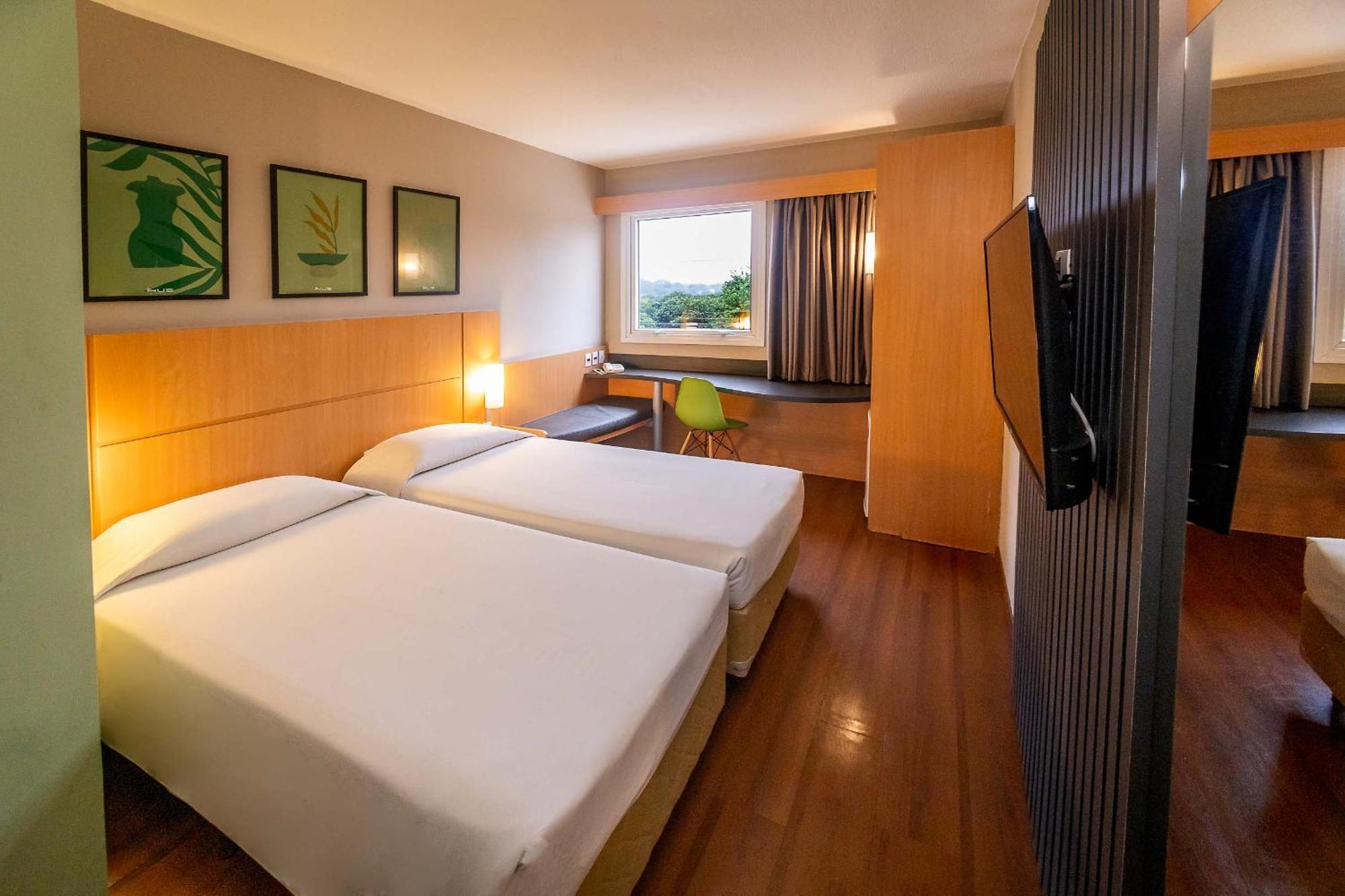 Hus Hotel Dourados Exteriér fotografie